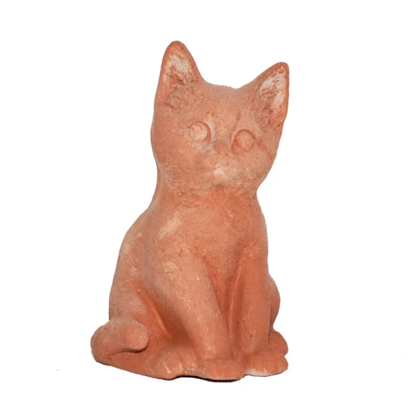 Gattino seduto con le orecchie a punta in terracotta